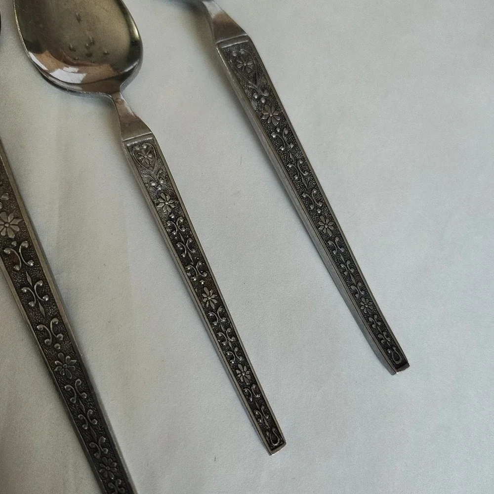 RIVIERA Cordova Stainless Flatware 4 Spoons Floral Filigree Tablespoon Teaspoon